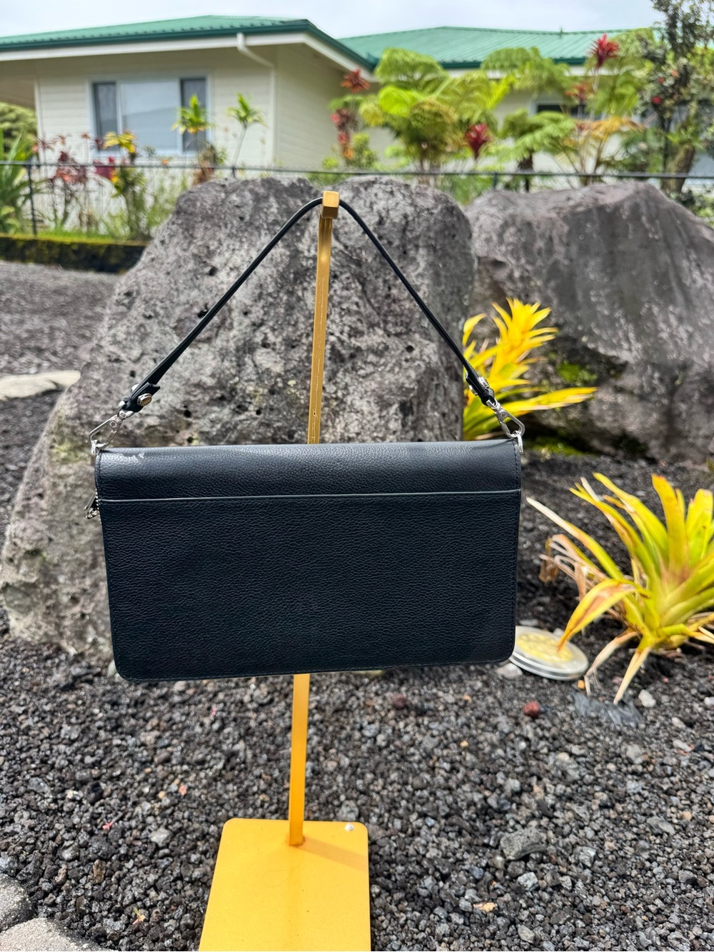 Henri Bendel Black Leather Zip Around Wallet Wristlet Clutch $198 Retail - Picture 3 of 15